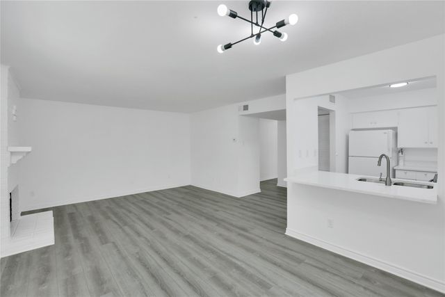 5881 Preston View Boulevard 177, Dallas, TX 75240