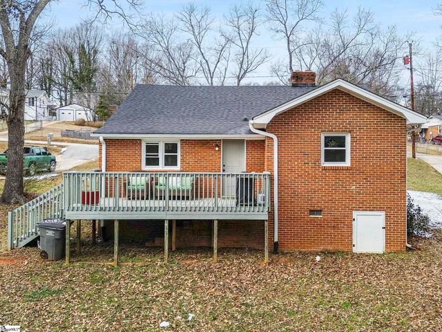 27 Maxie Avenue, Greenville, SC 29611