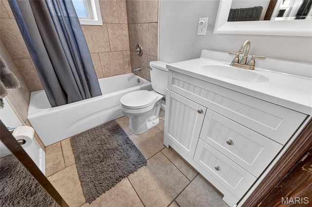9322 Mackenzie Road, Affton, MO 63123