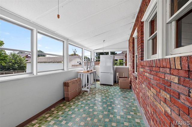 9322 Mackenzie Road, Affton, MO 63123