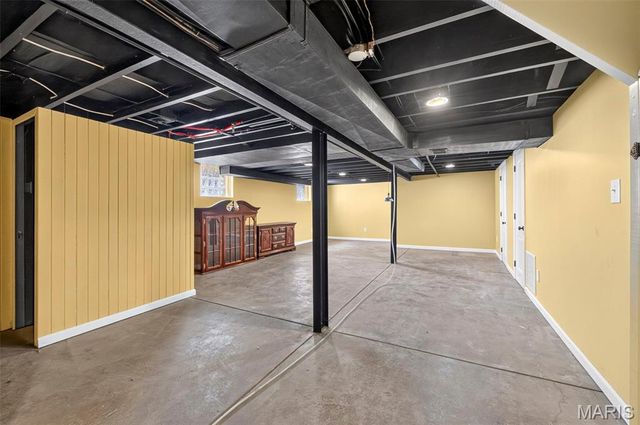 9322 Mackenzie Road, Affton, MO 63123