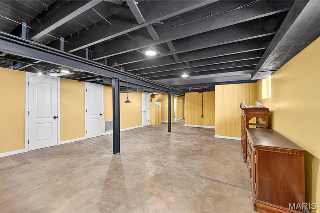 9322 Mackenzie Road, Affton, MO 63123