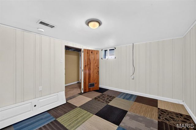 9322 Mackenzie Road, Affton, MO 63123