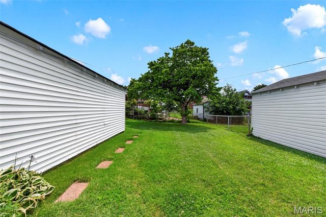 9322 Mackenzie Road, Affton, MO 63123