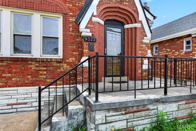 9322 Mackenzie Road, Affton, MO 63123
