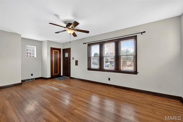 9322 Mackenzie Road, Affton, MO 63123