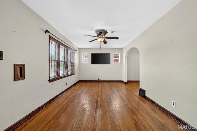 9322 Mackenzie Road, Affton, MO 63123