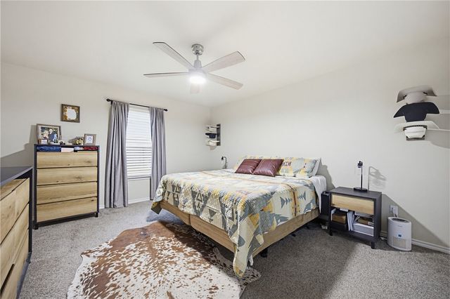 9453 English Oak Dr, Corpus Christi, TX 78410
