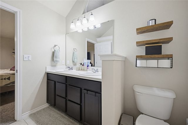 9453 English Oak Dr, Corpus Christi, TX 78410