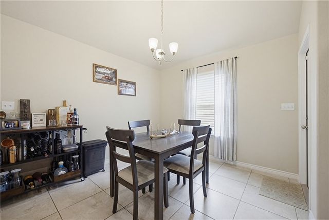 9453 English Oak Dr, Corpus Christi, TX 78410