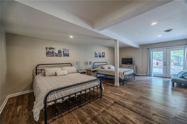 28247 W Cove Drive, Lincoln, MO 65338