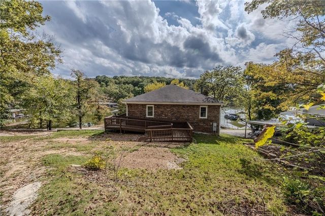 28247 W Cove Drive, Lincoln, MO 65338