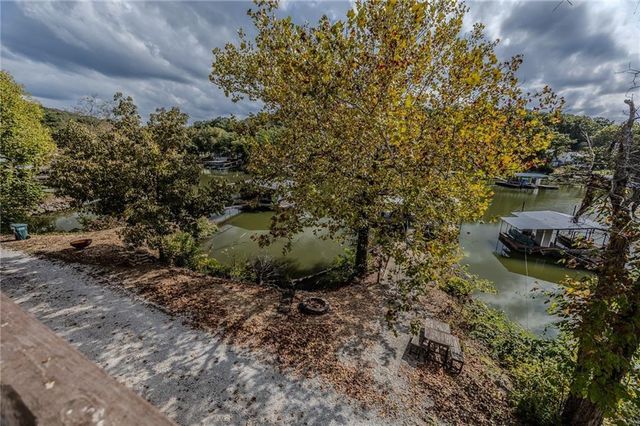 28247 W Cove Drive, Lincoln, MO 65338