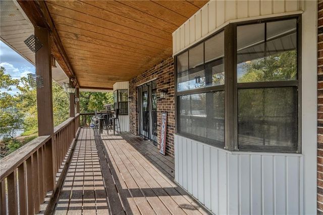 28247 W Cove Drive, Lincoln, MO 65338