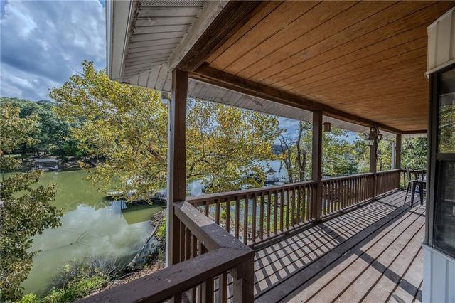 28247 W Cove Drive, Lincoln, MO 65338