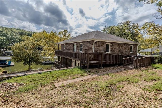 28247 W Cove Drive, Lincoln, MO 65338