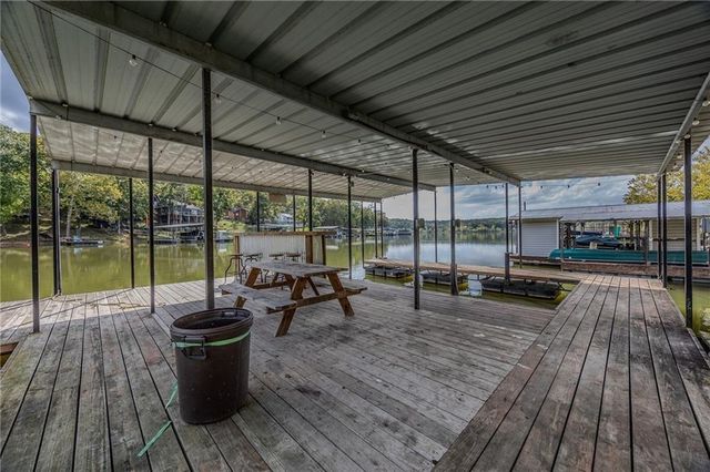 28247 W Cove Drive, Lincoln, MO 65338