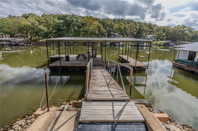 28247 W Cove Drive, Lincoln, MO 65338