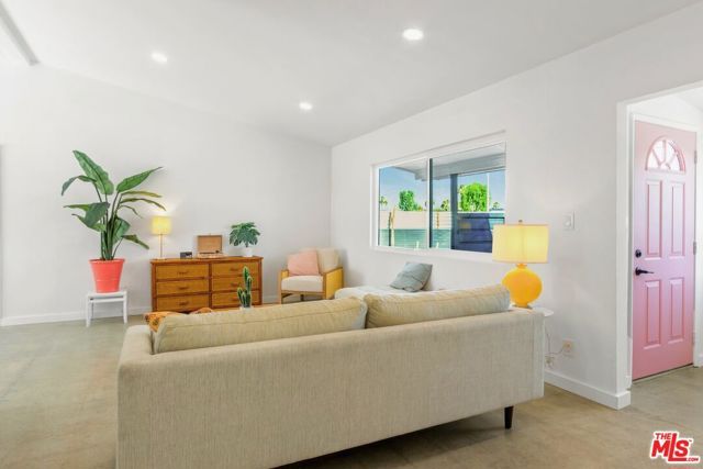 4325 E Calle De Carlos, Palm Springs, CA 92264
