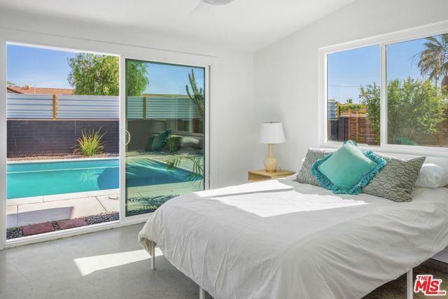 4325 E Calle De Carlos, Palm Springs, CA 92264