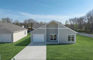 1505 Ashton Way, Pittsburg, KS 66762
