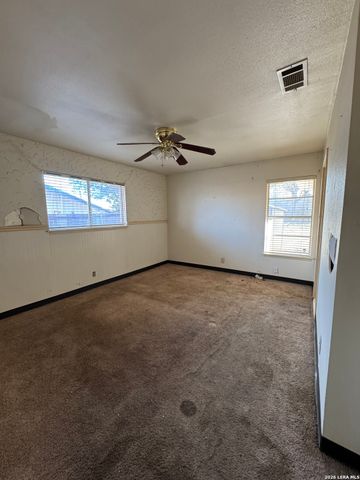 622 Trafalgar, San Antonio, TX 78216