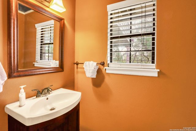 749 Summerwood, New Braunfels, TX 78130