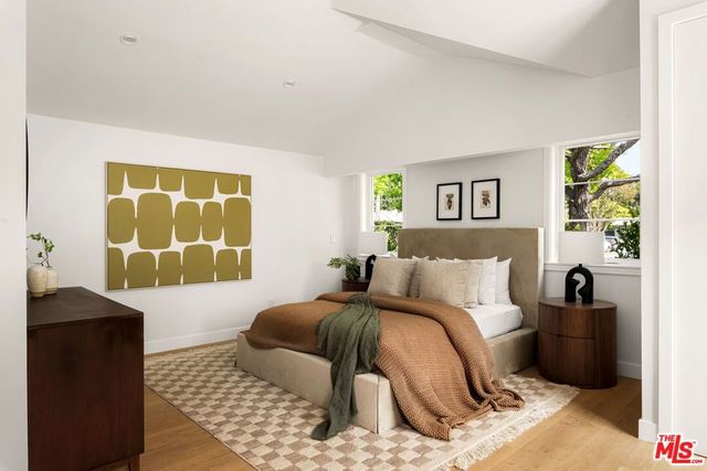 11319 Rose Avenue, Los Angeles, CA 90066