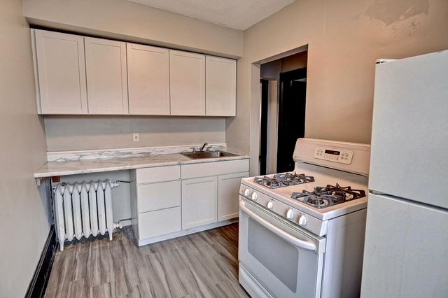 929 Aurora Avenue, Saint Paul, MN 55104