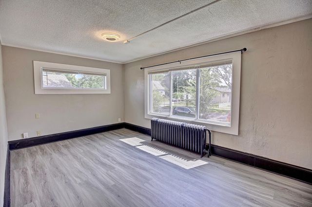 929 Aurora Avenue, Saint Paul, MN 55104