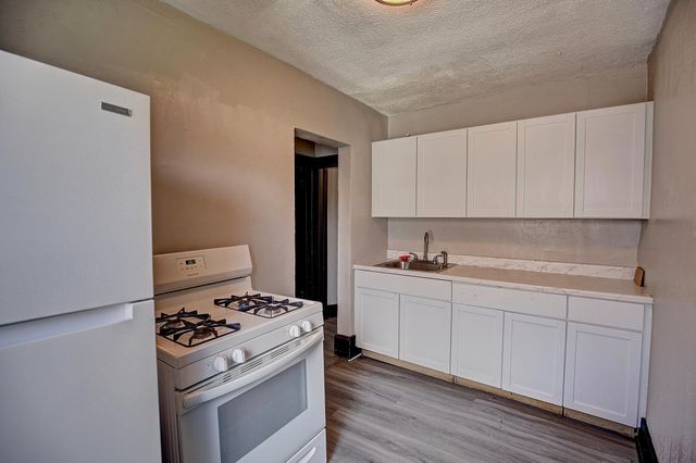 929 Aurora Avenue, Saint Paul, MN 55104