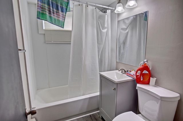 929 Aurora Avenue, Saint Paul, MN 55104