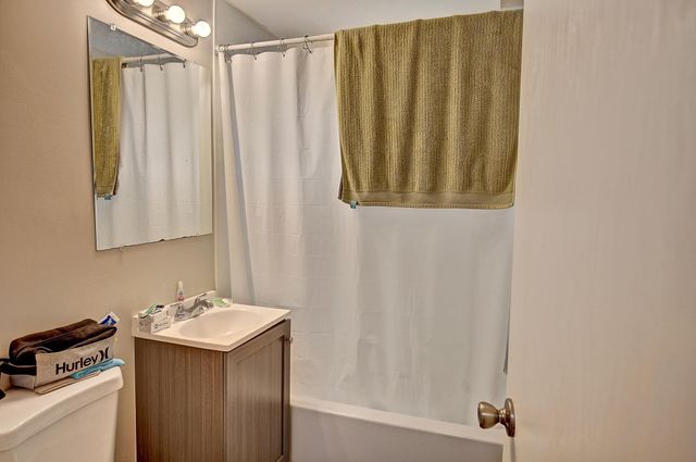 929 Aurora Avenue, Saint Paul, MN 55104