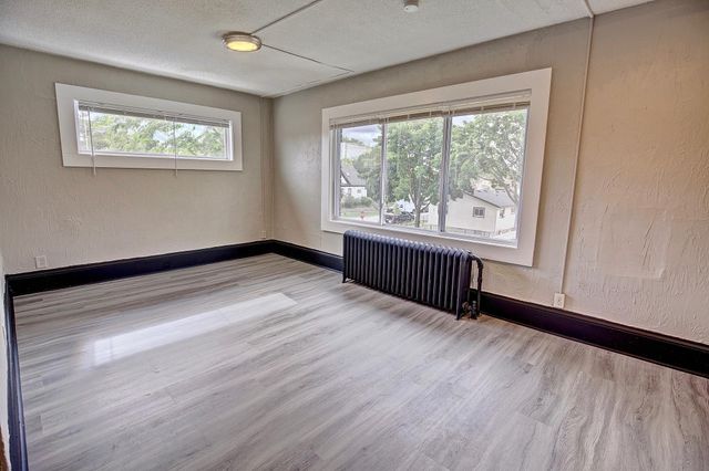 929 Aurora Avenue, Saint Paul, MN 55104