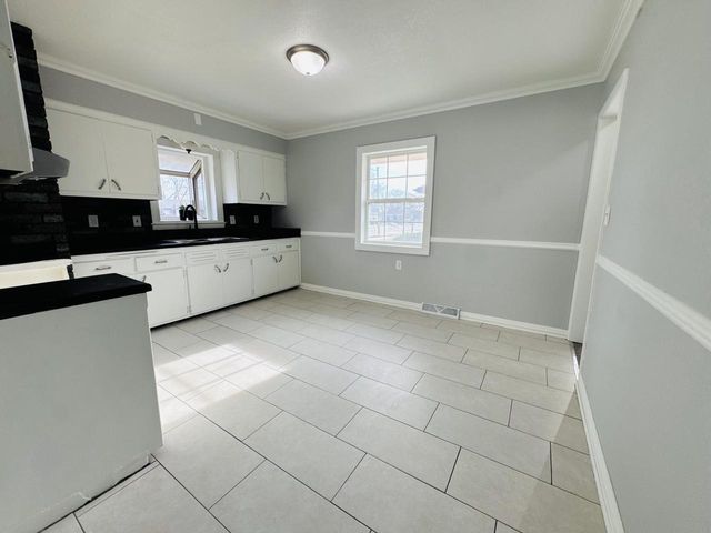 2524 Loraine AVENUE, Racine, WI 53404