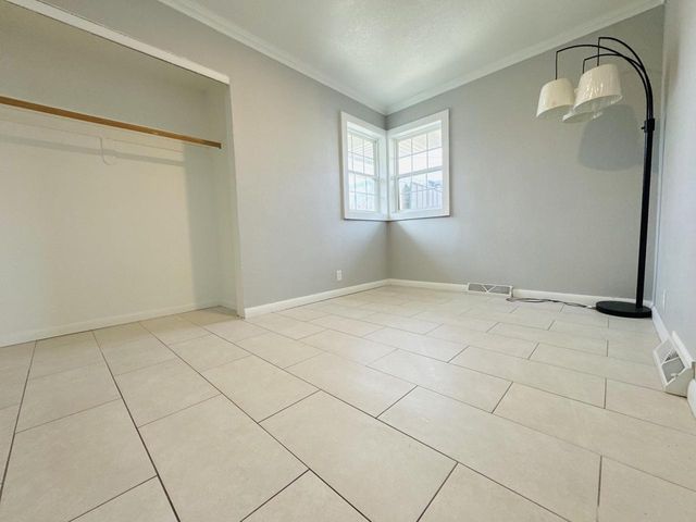 2524 Loraine AVENUE, Racine, WI 53404