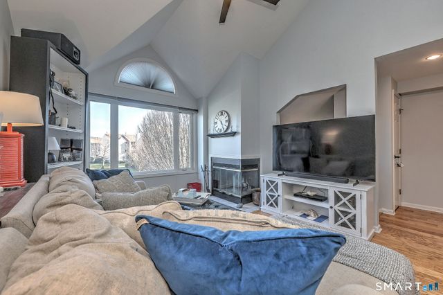76 SANDPIPER Crescent, Milford, CT 06460