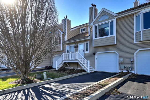 76 SANDPIPER Crescent, Milford, CT 06460