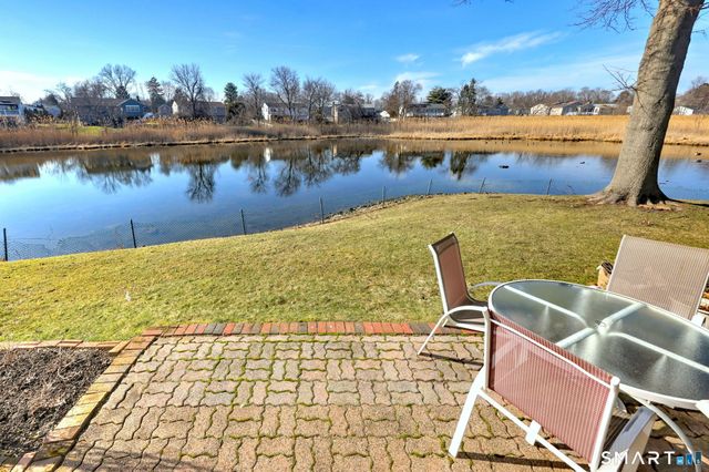 76 SANDPIPER Crescent, Milford, CT 06460