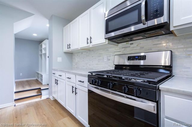 829 N Dorchester Avenue, Royal Oak, MI 48067