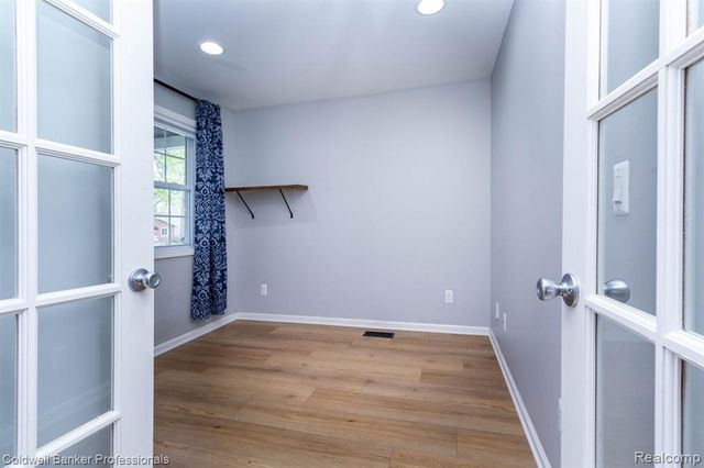829 N Dorchester Avenue, Royal Oak, MI 48067