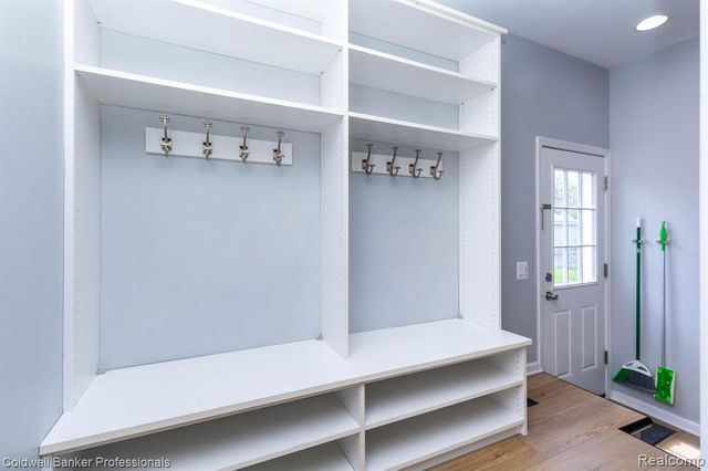 829 N Dorchester Avenue, Royal Oak, MI 48067