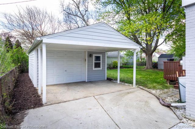 829 N Dorchester Avenue, Royal Oak, MI 48067