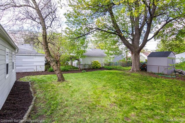 829 N Dorchester Avenue, Royal Oak, MI 48067