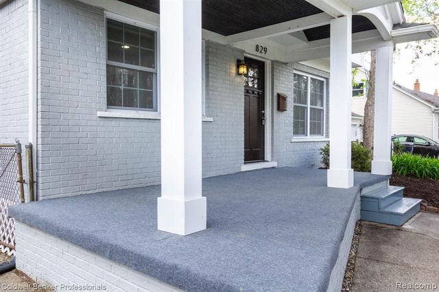 829 N Dorchester Avenue, Royal Oak, MI 48067