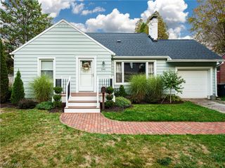 241 Lownsdale Avenue, Akron, OH 44313