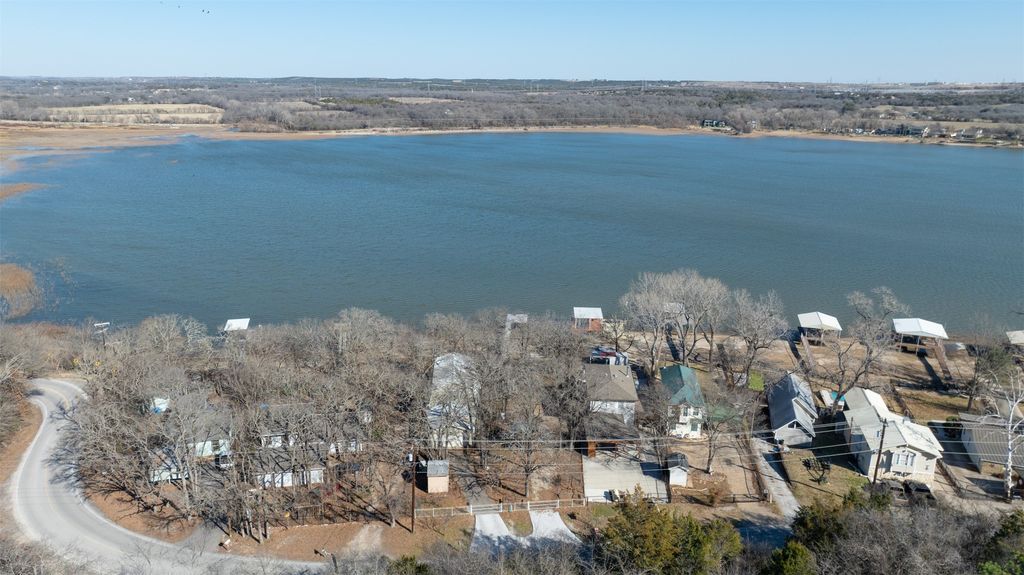 1154 W Lake Drive, Weatherford, TX 76087 — photo 2