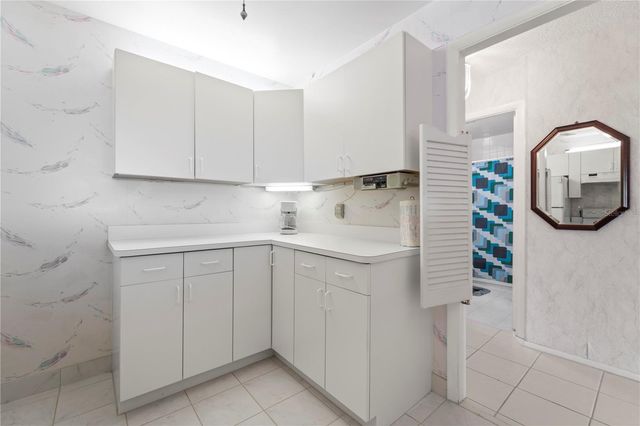 100 BLUFF VIEW DRIVE 609A, Belleair Bluffs, FL 33770