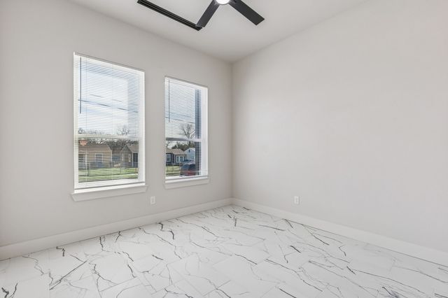 1447 Oakley Avenue, Dallas, TX 75216