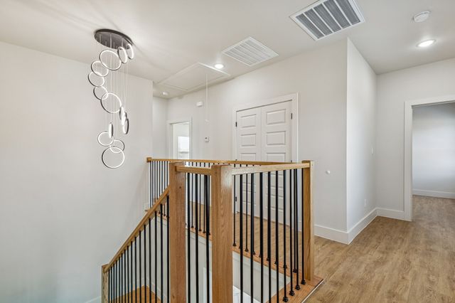 1447 Oakley Avenue, Dallas, TX 75216